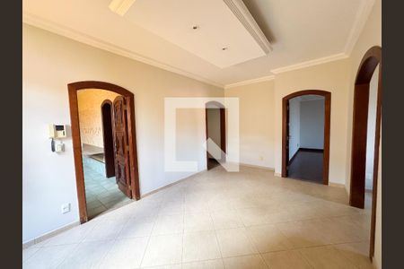 Sala 3 de casa para alugar com 4 quartos, 250m² em Jardim Riacho das Pedras, Contagem