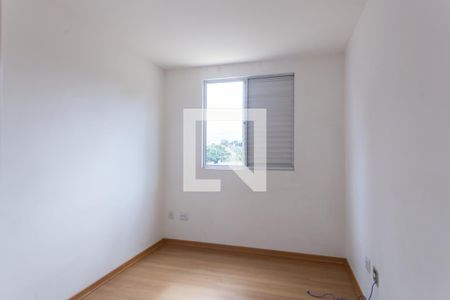 Quarto de apartamento à venda com 2 quartos, 65m² em Parque Maracana, Contagem