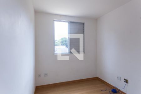 Quarto de apartamento à venda com 2 quartos, 65m² em Parque Maracana, Contagem