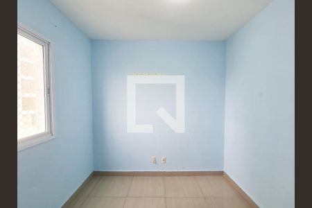 Quarto de apartamento à venda com 2 quartos, 56m² em Jardim Flor da Montanha, Guarulhos