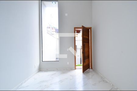 Sala de casa à venda com 3 quartos, 200m² em Santa Efigênia, Belo Horizonte