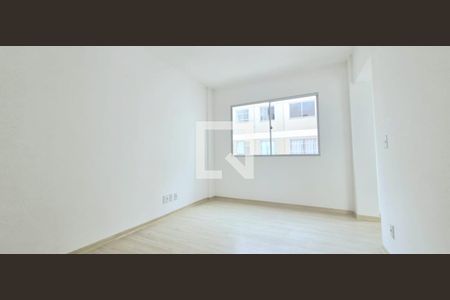 Sala/Cozinha de apartamento para alugar com 2 quartos, 47m² em Palmital, Lagoa Santa