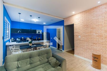 Sala de casa para alugar com 2 quartos, 160m² em Jardim Iva, São Paulo