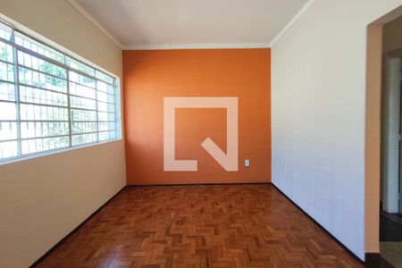 Sala de casa para alugar com 2 quartos, 138m² em Vila Joaquim Inacio, Campinas