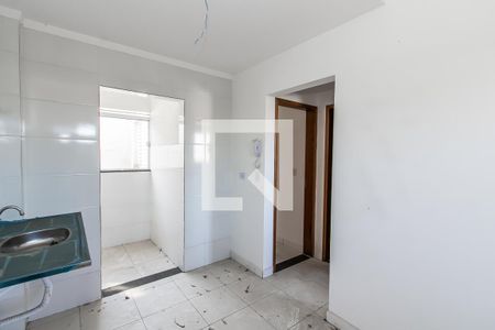 Sala/Cozinha de apartamento à venda com 2 quartos, 36m² em Vila Franci, São Paulo