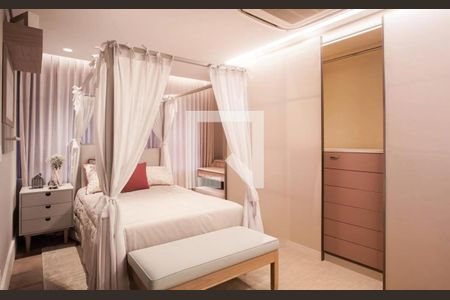 Casa de Condomínio à venda com 3 quartos, 358m² em Jardim Silvia (Zona Oeste), São Paulo