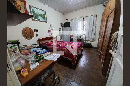 Casa à venda com 4 quartos, 240m² em Parque Peruche, São Paulo