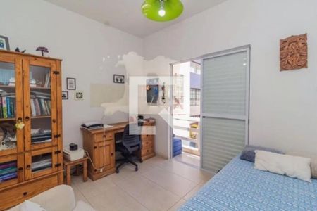 Casa à venda com 3 quartos, 250m² em Petrópolis, Porto Alegre