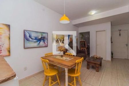 Casa à venda com 3 quartos, 250m² em Petrópolis, Porto Alegre