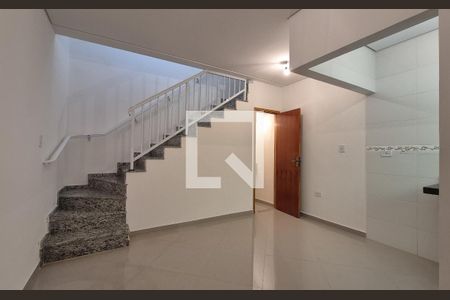 Sala de casa de condomínio à venda com 2 quartos, 120m² em Vila Príncipe de Gales, Santo André