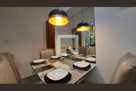 Sala de casa de condomínio à venda com 2 quartos, 120m² em Vila Príncipe de Gales, Santo André