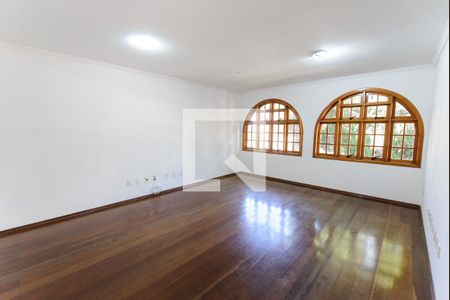 Sala de casa de condomínio para alugar com 4 quartos, 380m² em Esplanada Independência, Taubaté