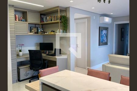 Apartamento à venda com 3 quartos, 137m² em Chácara Santo Antônio, São Paulo