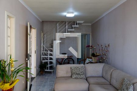 Sala de casa à venda com 3 quartos, 215m² em Jaguaribe, Osasco