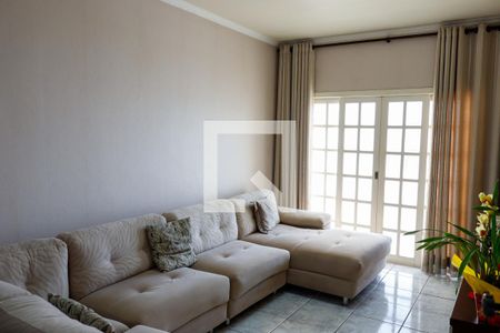 Sala de casa à venda com 3 quartos, 215m² em Jaguaribe, Osasco