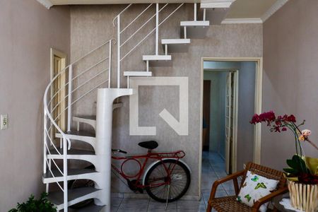 Sala de casa à venda com 3 quartos, 215m² em Jaguaribe, Osasco