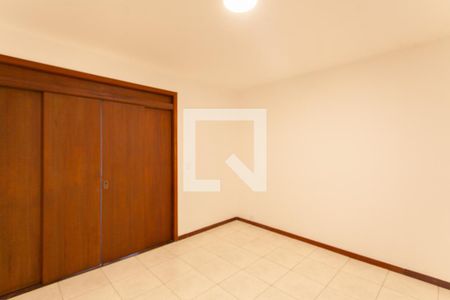 Sala 2 de casa à venda com 3 quartos, 600m² em Trevo, Belo Horizonte