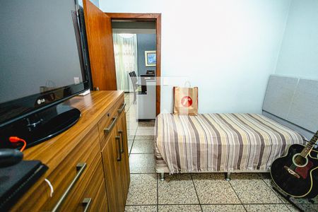 Quarto 2 de casa à venda com 4 quartos, 315m² em Itapoã, Belo Horizonte