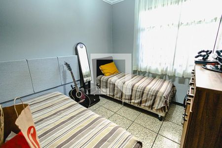 Quarto 2 de casa à venda com 4 quartos, 315m² em Itapoã, Belo Horizonte