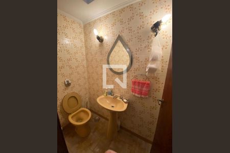 Banheiro 2 de casa à venda com 5 quartos, 250m² em Vila Albertina, São Paulo