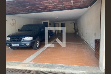 Garagem de casa à venda com 5 quartos, 250m² em Vila Albertina, São Paulo