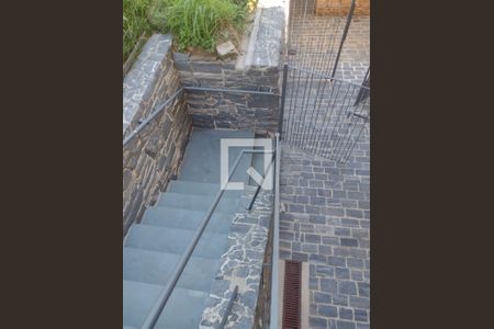 Escada de casa à venda com 5 quartos, 250m² em Vila Albertina, São Paulo