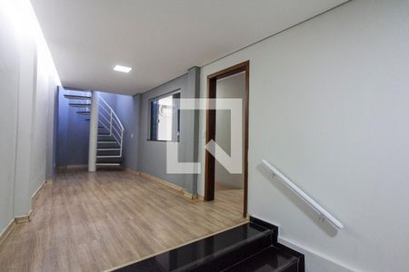 Sala 1 de casa para alugar com 5 quartos, 155m² em Tabajaras, Uberlândia