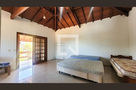 Sala de TV de casa à venda com 3 quartos, 319m² em Parque Jatibaia (sousas), Campinas