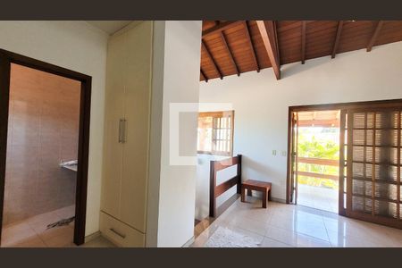 Sala de TV de casa à venda com 3 quartos, 319m² em Parque Jatibaia (sousas), Campinas