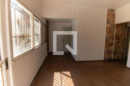 Sala de casa à venda com 3 quartos, 180m² em Fátima, Niterói