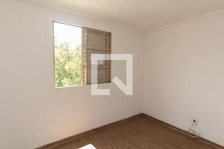 Quarto 2 de apartamento para alugar com 2 quartos, 53m² em Conjunto Residencial José Bonifácio, São Paulo