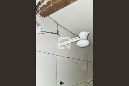 Banheiro de kitnet/studio para alugar com 0 quarto, 20m² em Nazaré, Salvador