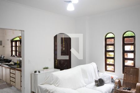 Sala de casa à venda com 6 quartos, 147m² em Vila Nilo, São Paulo
