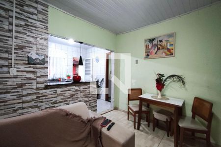 Sala de casa à venda com 4 quartos, 300m² em Jardim das Bandeiras, Campinas