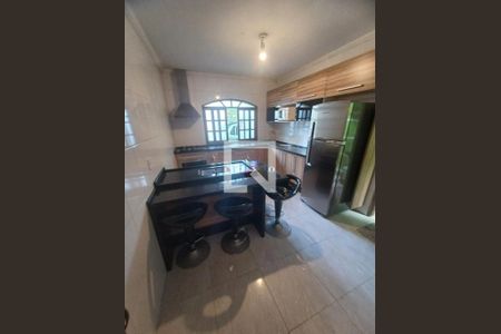 Casa à venda com 2 quartos, 210m² em Vila Alvinopolis, São Bernardo do Campo