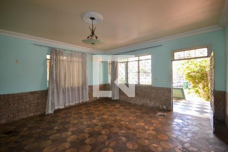 Sala de casa para alugar com 4 quartos, 420m² em Centro, Belford Roxo