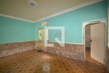 Sala de casa para alugar com 4 quartos, 420m² em Centro, Belford Roxo
