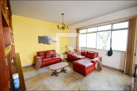 Sala de casa para alugar com 4 quartos, 280m² em Vila Isabel, Rio de Janeiro