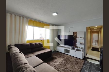 Sala de casa para alugar com 4 quartos, 120m² em Jardim São Paulo, Ferraz de Vasconcelos