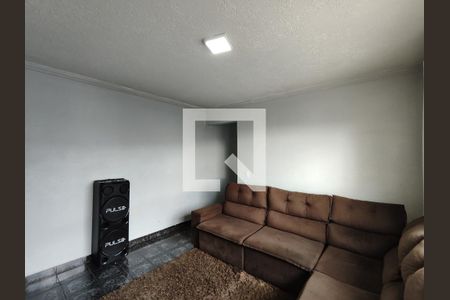 Sala de casa para alugar com 4 quartos, 120m² em Jardim São Paulo, Ferraz de Vasconcelos