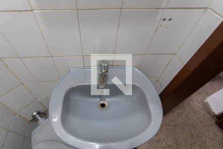 Lavabo de casa de condomínio à venda com 3 quartos, 120m² em Venda Nova, Belo Horizonte