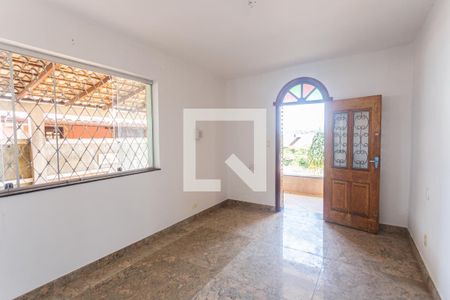 Sala de casa à venda com 3 quartos, 360m² em Santa Ines, Belo Horizonte