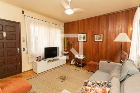 Sala de casa à venda com 3 quartos, 200m² em Vila Ipiranga, Porto Alegre