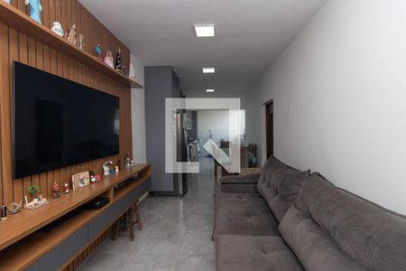 Sala de casa à venda com 3 quartos, 240m² em Parada Inglesa, São Paulo