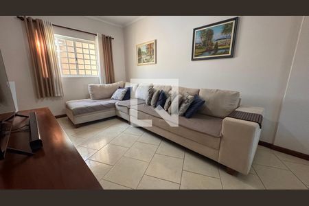 Sala de casa à venda com 3 quartos, 200m² em Parque da Figueira, Campinas