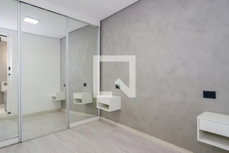 Quarto de casa para alugar com 1 quarto, 50m² em Jardim Freitas Junior, Taboão da Serra