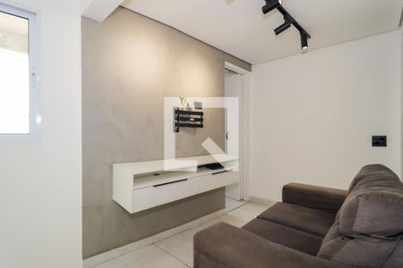 Sala de casa para alugar com 1 quarto, 50m² em Jardim Freitas Junior, Taboão da Serra