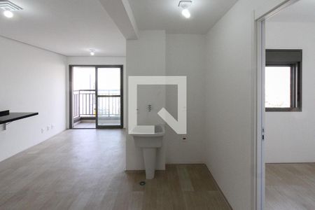 Sala/Cozinha de apartamento à venda com 2 quartos, 43m² em Vila Prudente, São Paulo