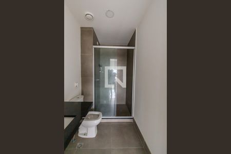 Banheiro de kitnet/studio à venda com 1 quarto, 35m² em Teresópolis, Porto Alegre