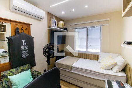 Quarto 1 de casa de condomínio à venda com 3 quartos, 120m² em Camboinhas, Niterói